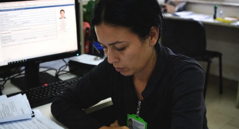 Fern Loomis with the speech ban this bullshit should be illegal